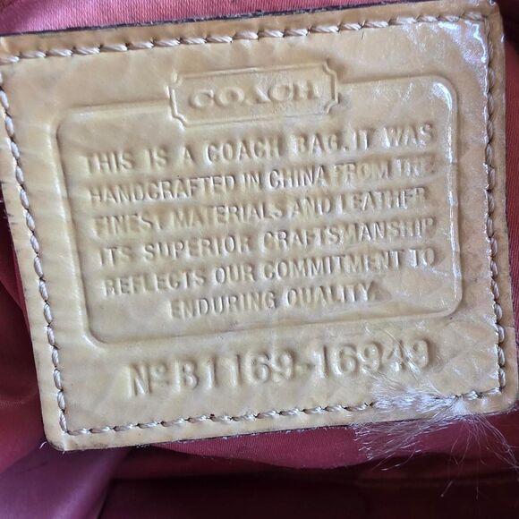 Y2K Coach Kristen patent leather hobo bag - Picture 7 of 7